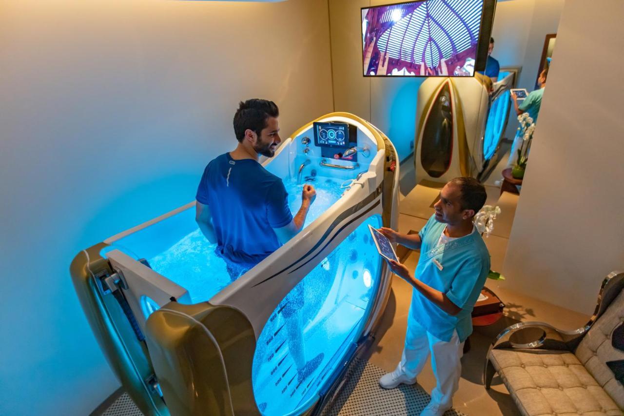 ジュメイラ メシラ ビーチ ホテル ＆ スパ クウェート エクステリア 写真 Hyperbaric chamber