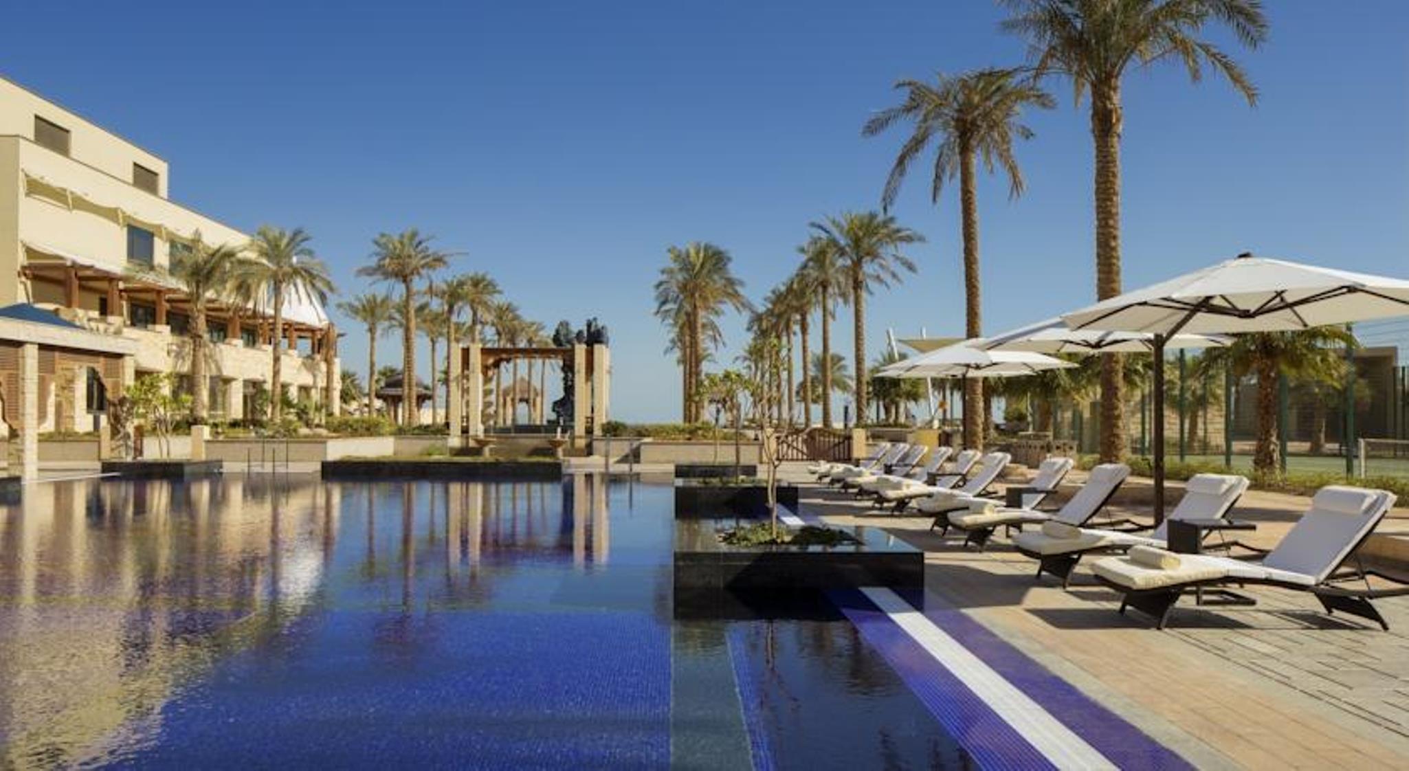 ジュメイラ メシラ ビーチ ホテル ＆ スパ クウェート エクステリア 写真 The St Regis Sharm