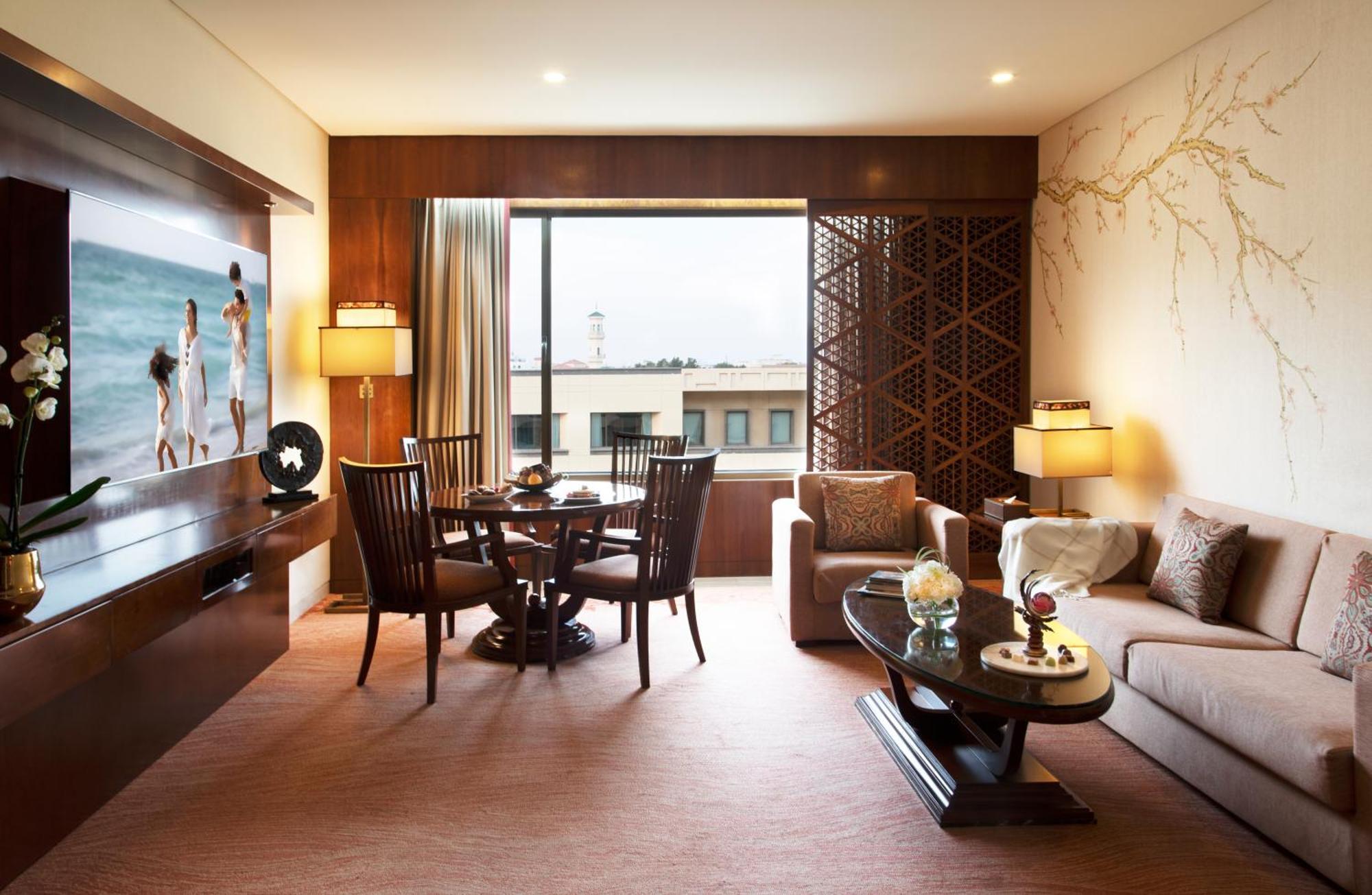 ジュメイラ メシラ ビーチ ホテル ＆ スパ クウェート エクステリア 写真 A suite at The Park, Hyderabad